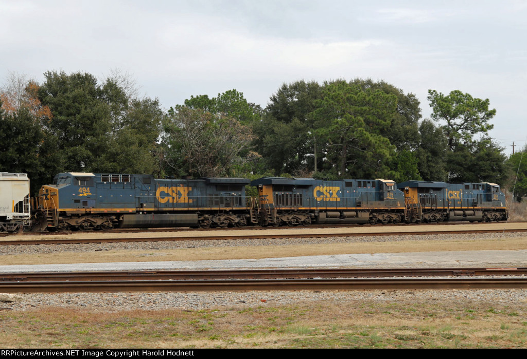 CSX 494, 875, & 964 back train Q583-07 out of the yard